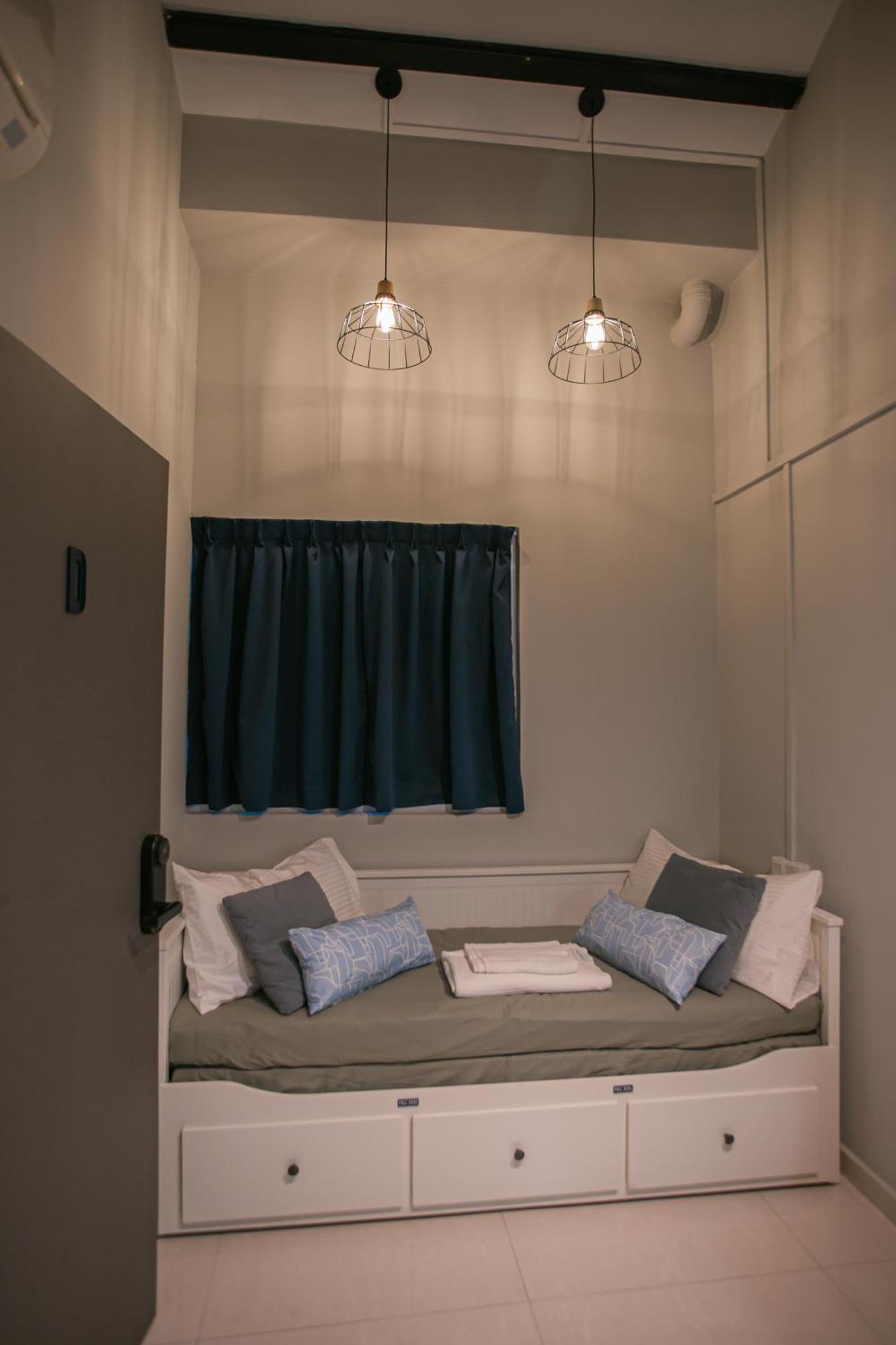 Bluewaters Collab Quarters Hostel Singapore Exterior photo